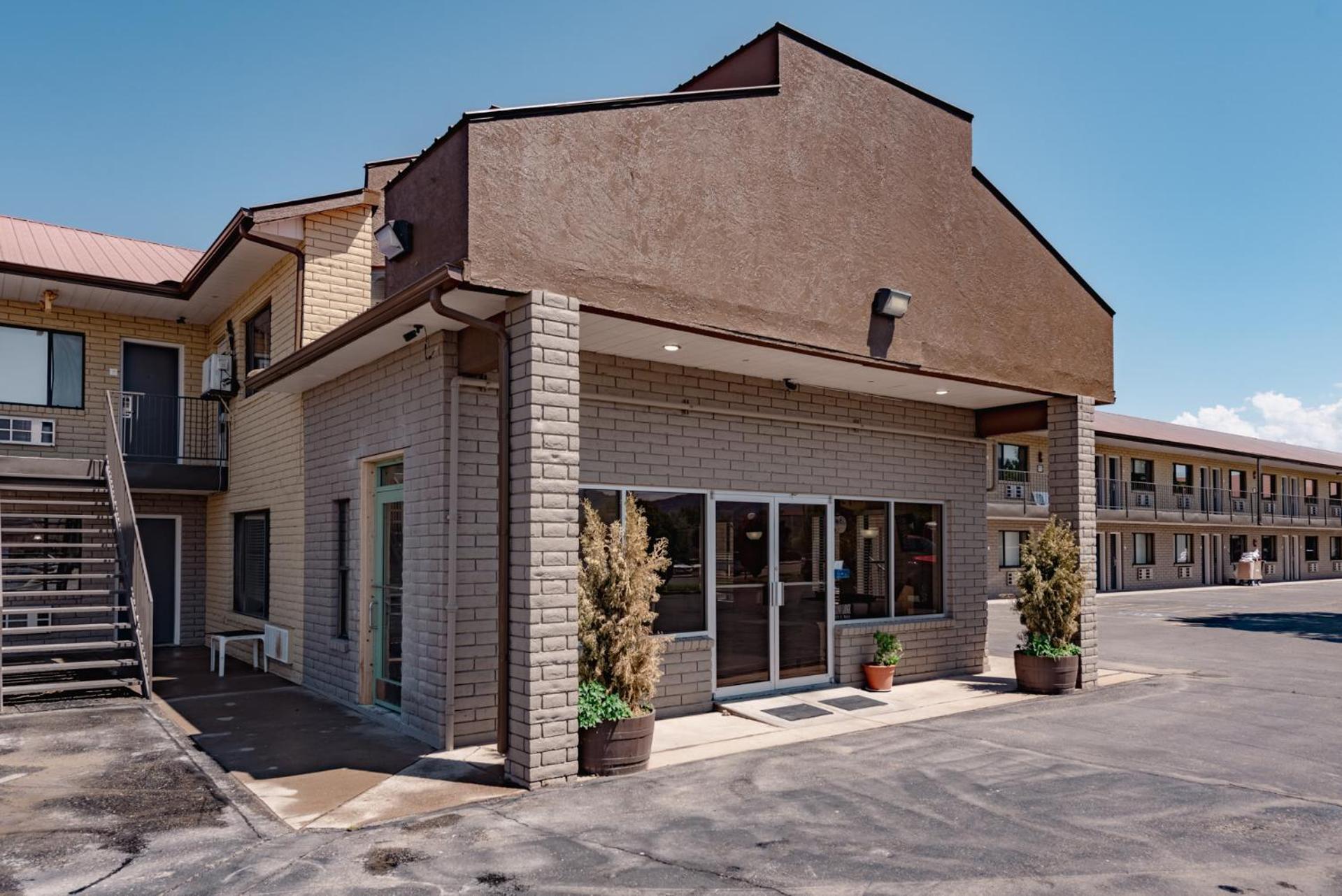 科尔特斯梅萨维德国家公园经济酒店 科特斯 外观 照片